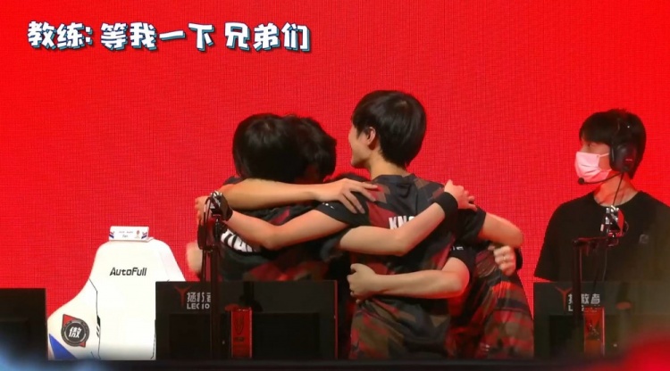 一如他曾在 一如他曾在