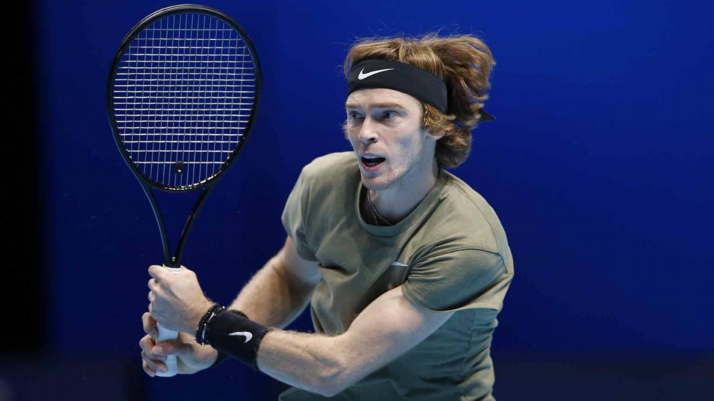 但他的防守 但他的防守