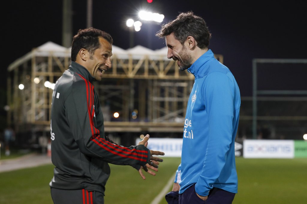 球队防线的 球队防线的